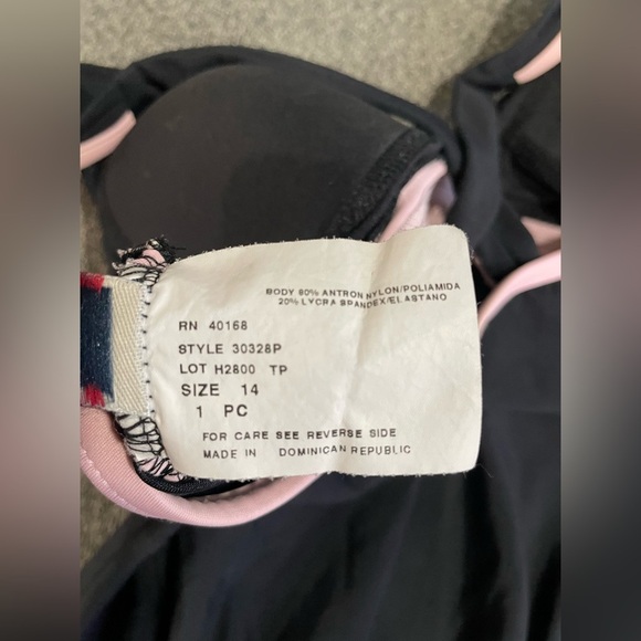 Jamaica Black and Pink One-Piece Swimsuit Size 14 - Picture 6 of 6